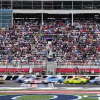 Chase Briscoe holds off teammate Christopher Bell in Charlotte to win 2nd straight playoff race