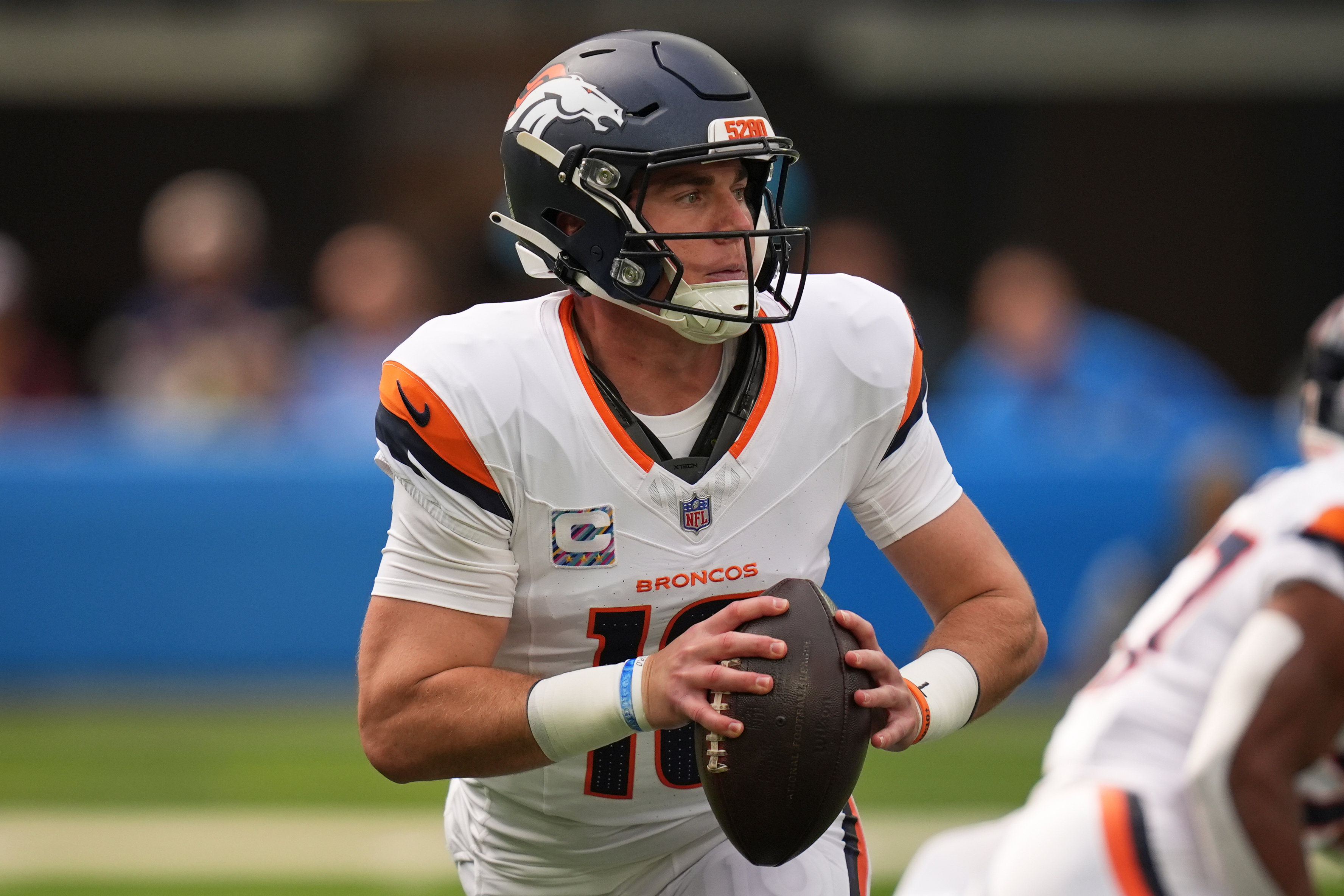 Wil Lutz's field goals help Broncos surge past winless Chargers in 4th for 23-17 victory