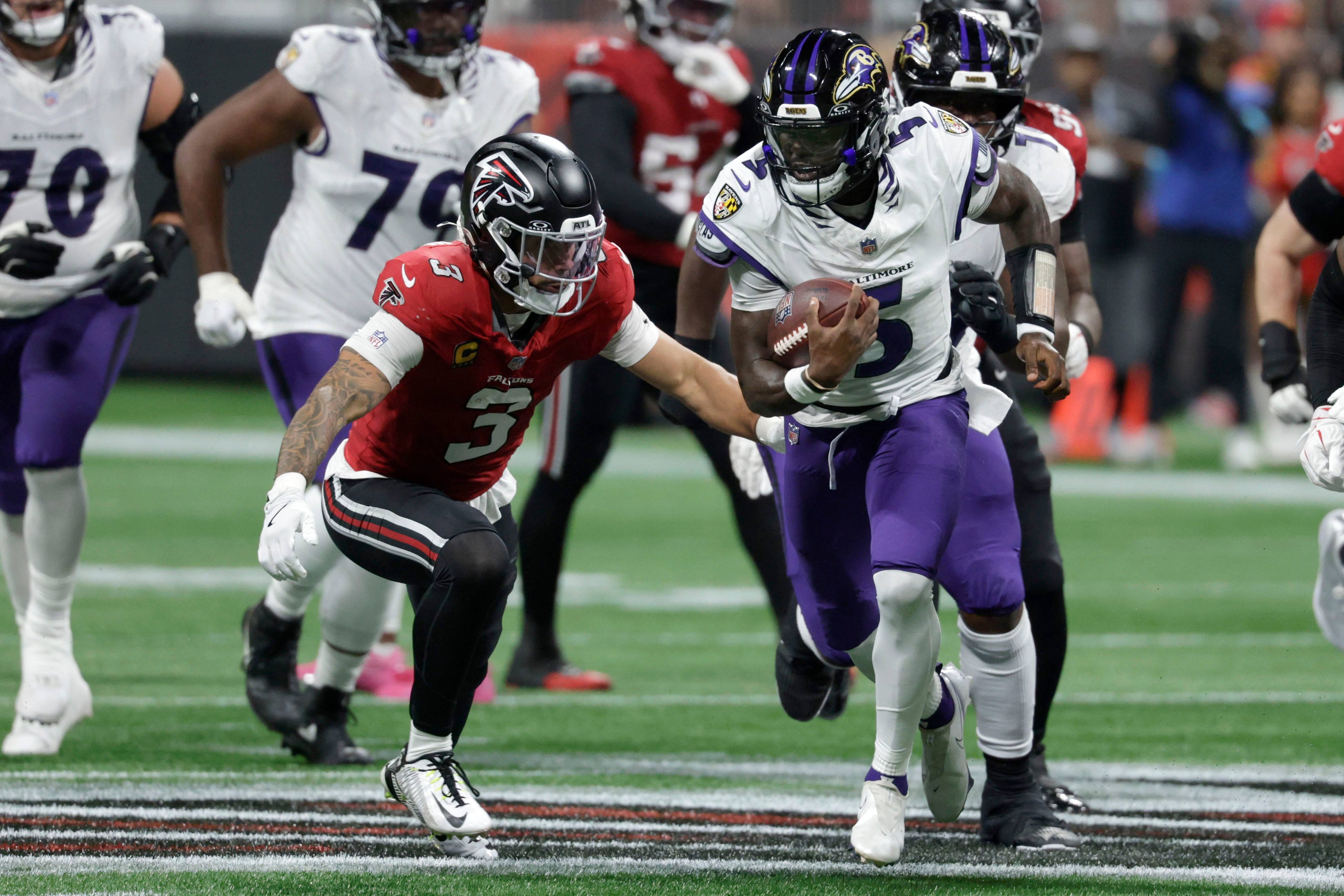 Locals in the NFL: Former Utah QB Tyler Huntley delivers statement win for Ravens 