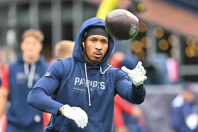 Report: Pats RB TreVeyon Henderson out multiple weeks