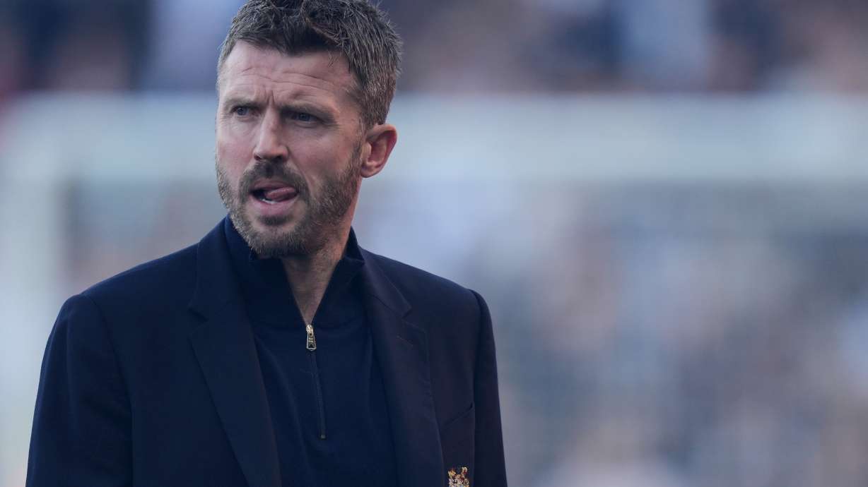 Manchester United's head coach Michael Carrick stands on the sidelines prior to the start of the English Premier League soccer match between Fulham and Manchester United in London, Sunday, Sept. 20, 2026.