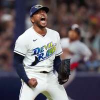 Freddy Peralta, Liam Hicks lift the Rays to a 3-1 win over the Guardians that evens the ALCS at 1-1