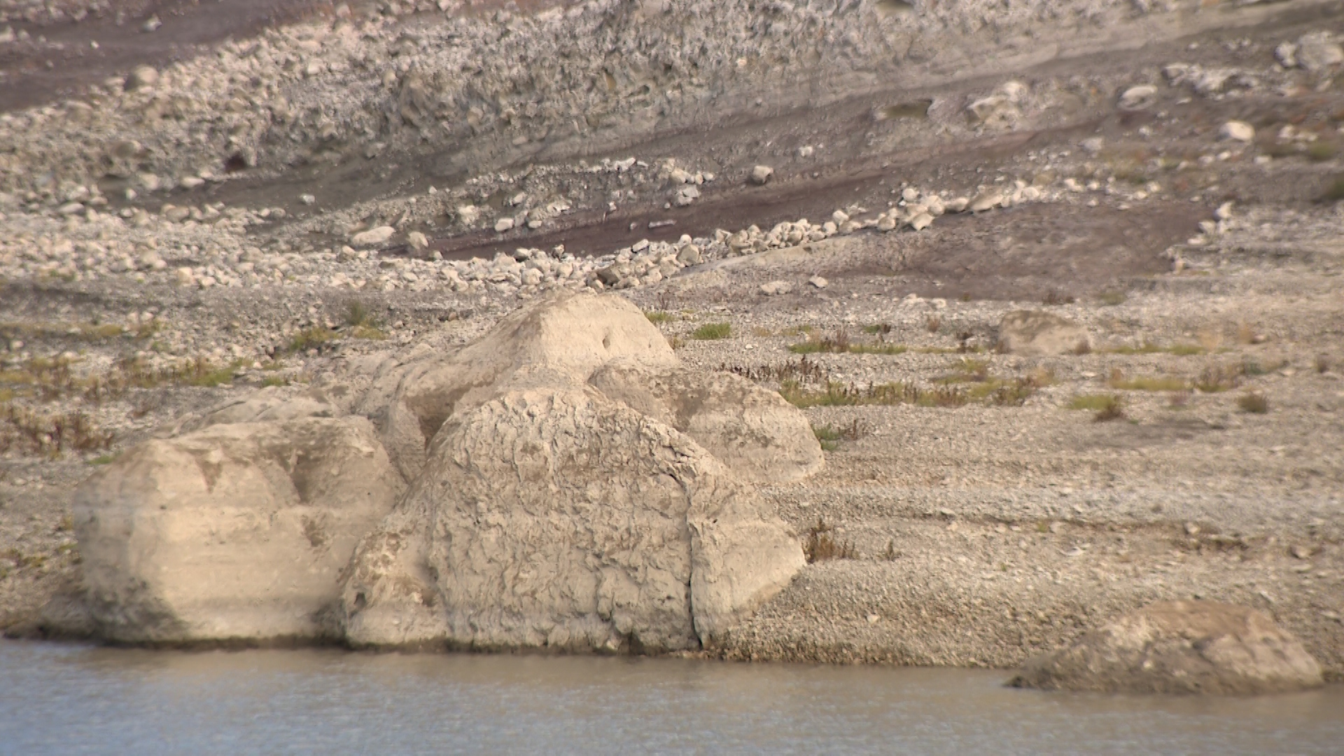 Recent rain brings renewed hope despite low water levels at Piute Reservoir 