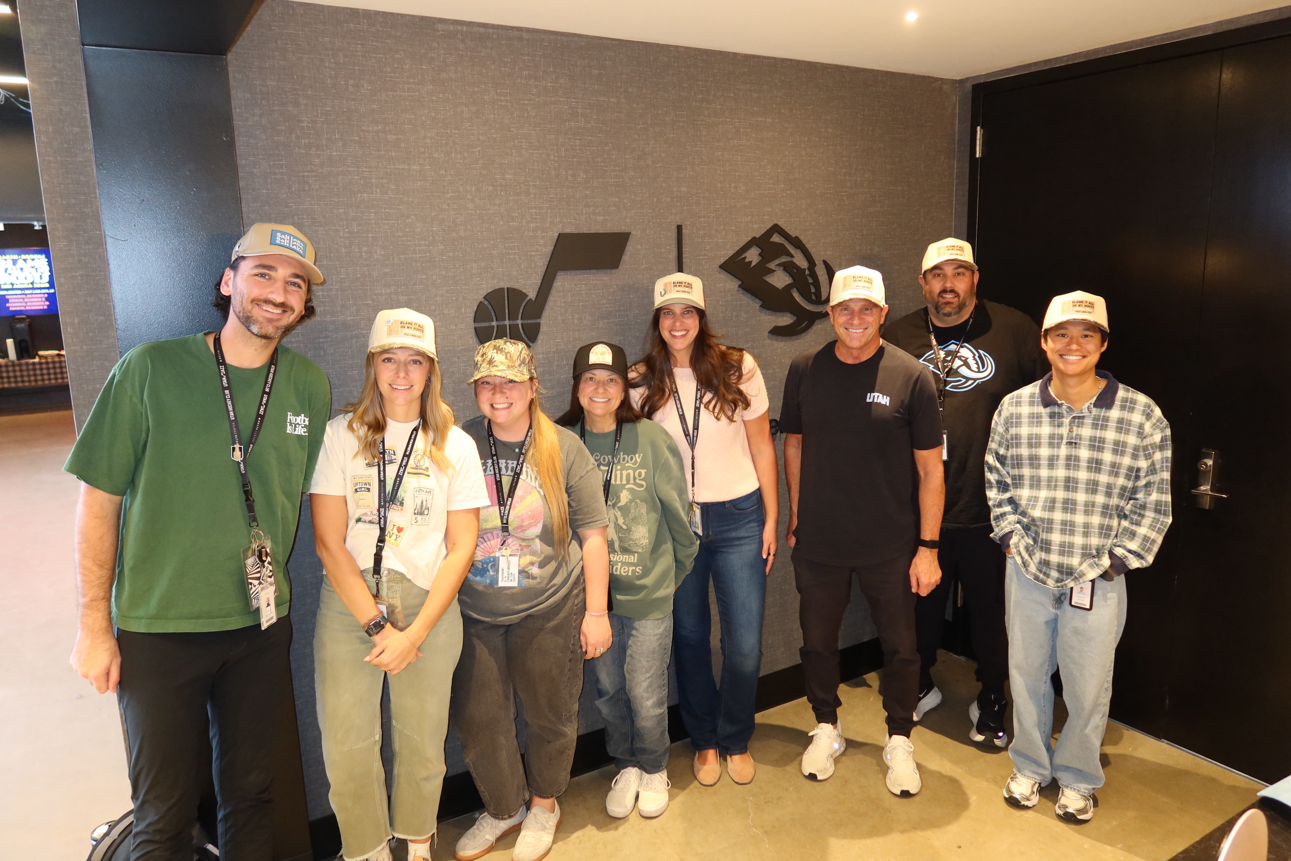 Draper small business outfits Garth Brooks' crew with custom hats