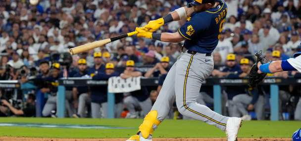 Brewers stun Dodgers with back-to-back homers in 7th inning and ride 6-2 win to 3-0 lead in NLCS