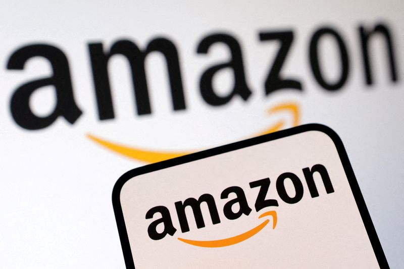 Amazon launches two new portable AI listening devices 