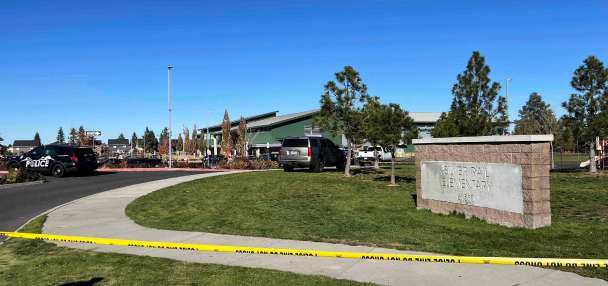 5 people believed dead following shooting at Oregon elementary school, 2 officials tell AP
