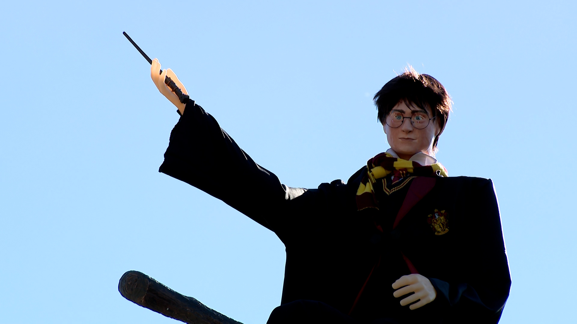 Harry Potter-themed Halloween display draws thousands of visitors in Orem