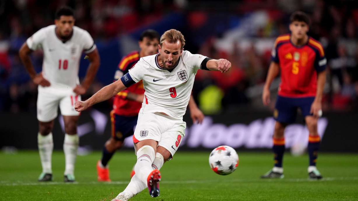 England's Harry Kane misses a penalty kick during the Nations League Soccer match between England and Spain in London, Saturday, Sept. 26, 2026.