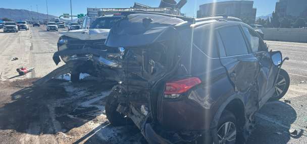 1 hospitalized in Sandy crash on I-15