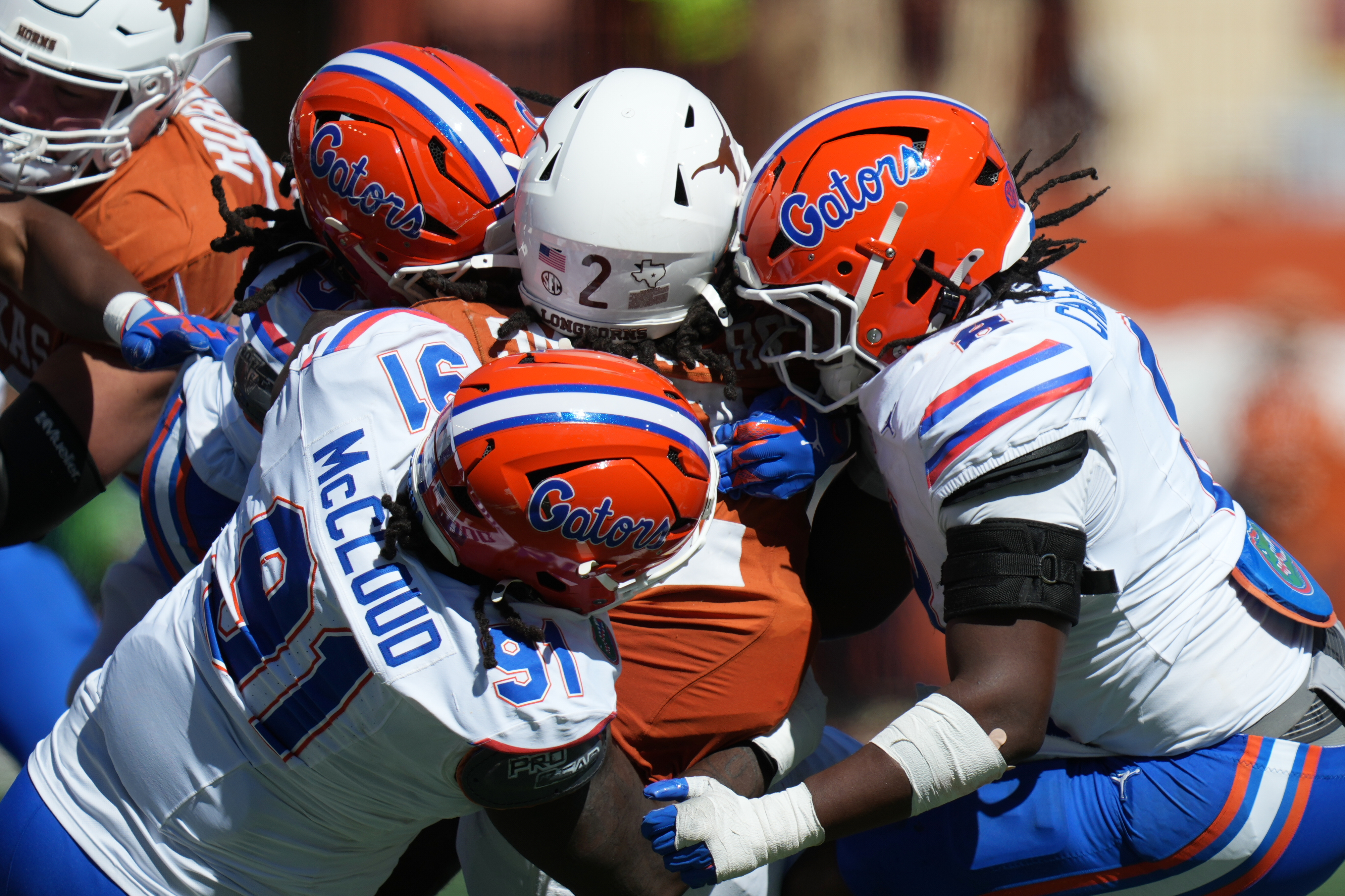 Tramell Jones Jr. leads Florida to 27-24 upset win over No. 7 Texas in first career start