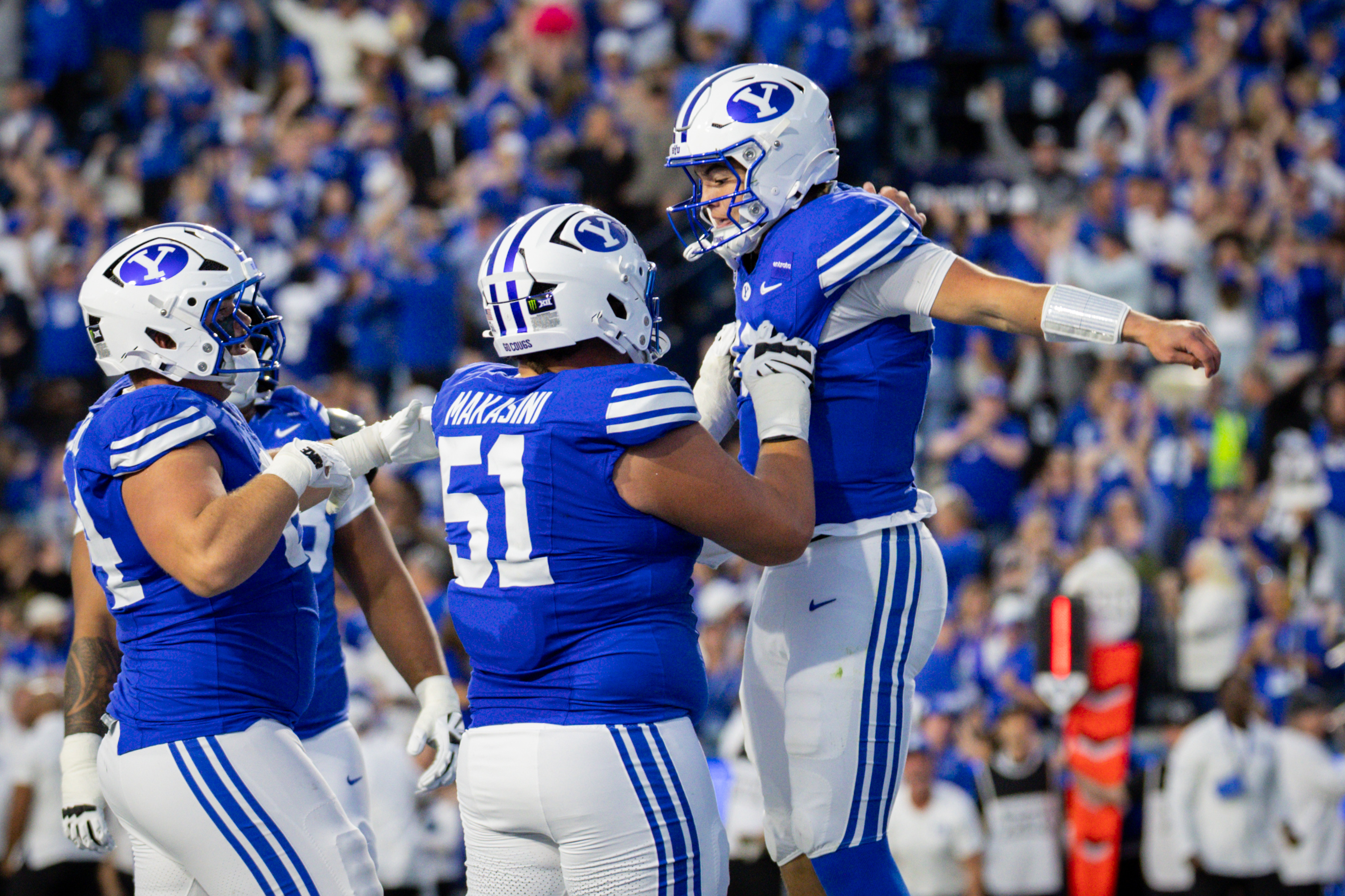 Hotline Week 8 picks: BYU and Utah struggle, Arizona, USC and WSU cover
