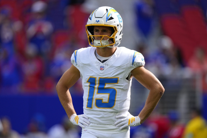 Chargers WR Ladd McConkey (concussion) exits vs. Chiefs