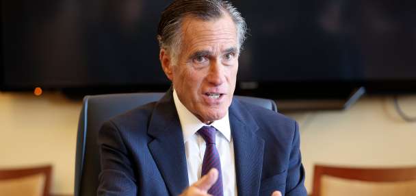Mitt Romney issues rare statement as Republicans challenge Trump's Russia deal