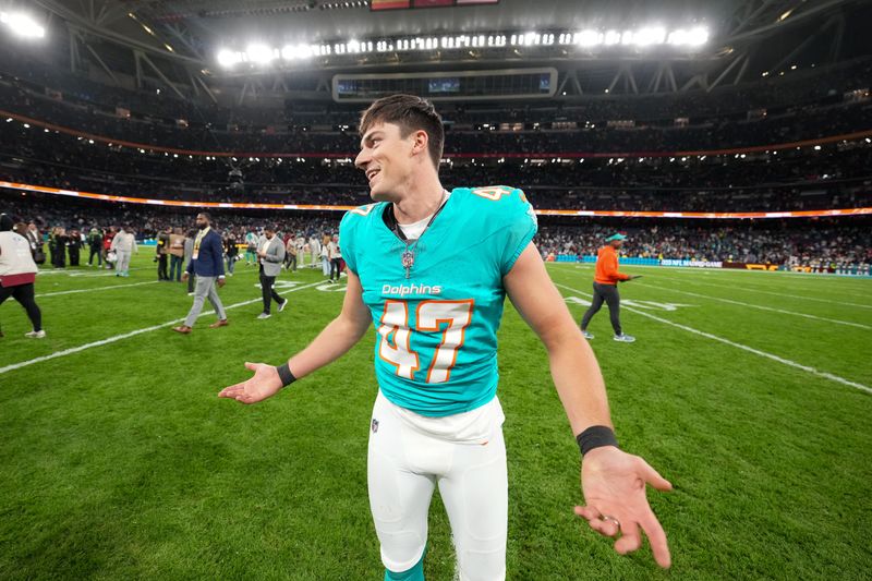 Dolphins release K Riley Patterson, sign Zane Gonzalez