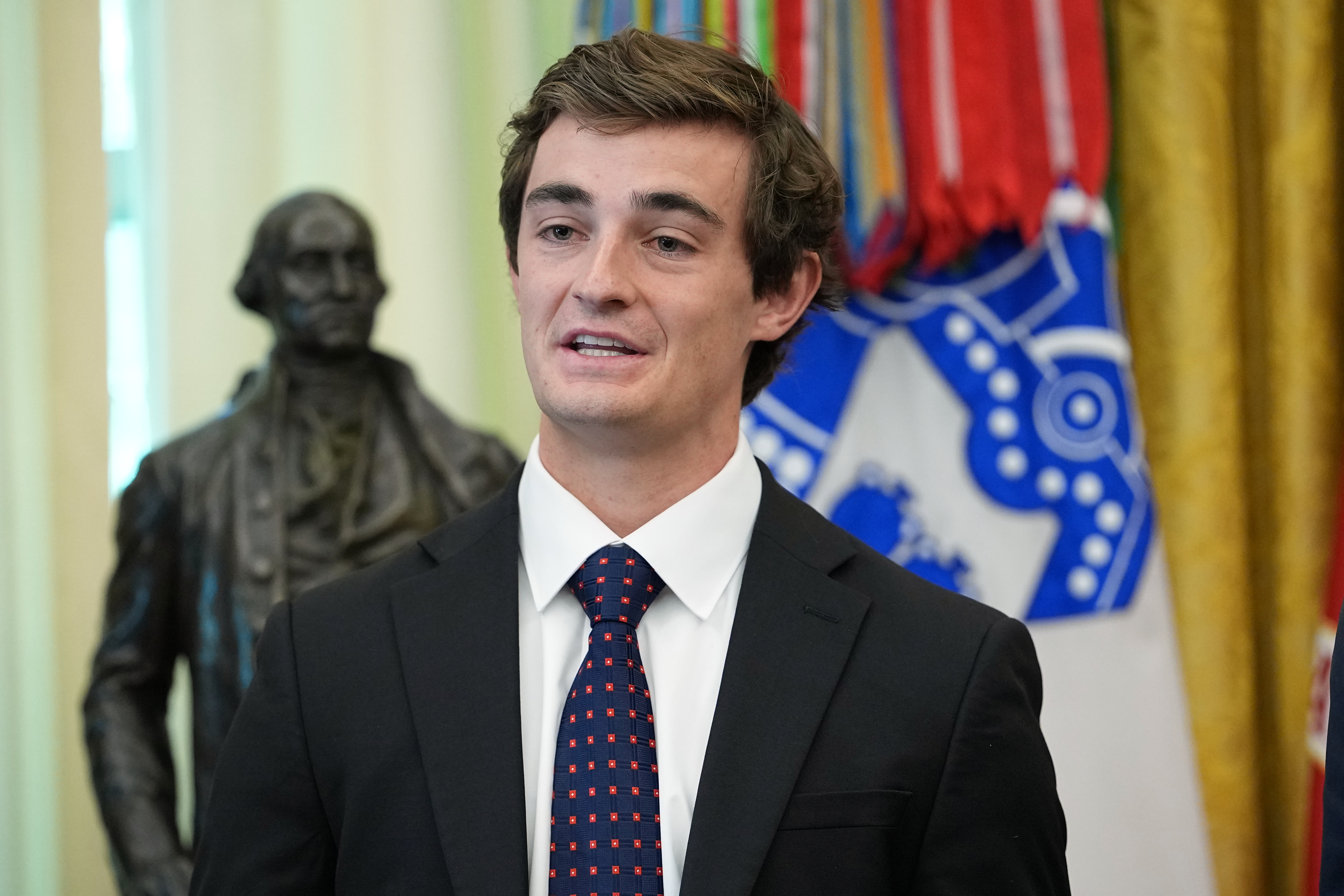 Trump awards Utahn Nick Shirley $10K check under new anti-fraud reward program