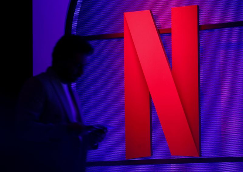 Netflix issues weak fourth-quarter forecast as company seeks to kick-start growth