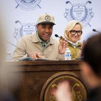 What are Tony Finau's favorite kinds of books?