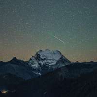 Orionid meteor shower's glowing streaks and fireballs will light up the sky