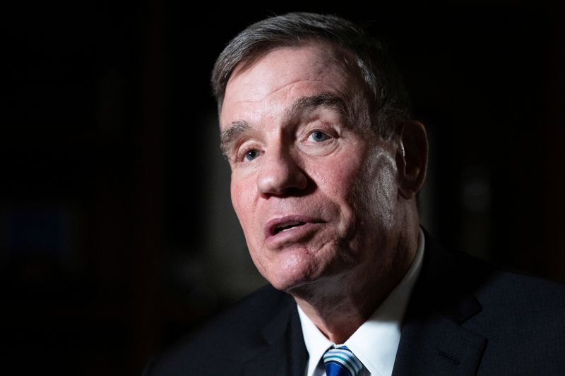 Lawmakers say US briefing showed Russia targeting Democrats with misinformation