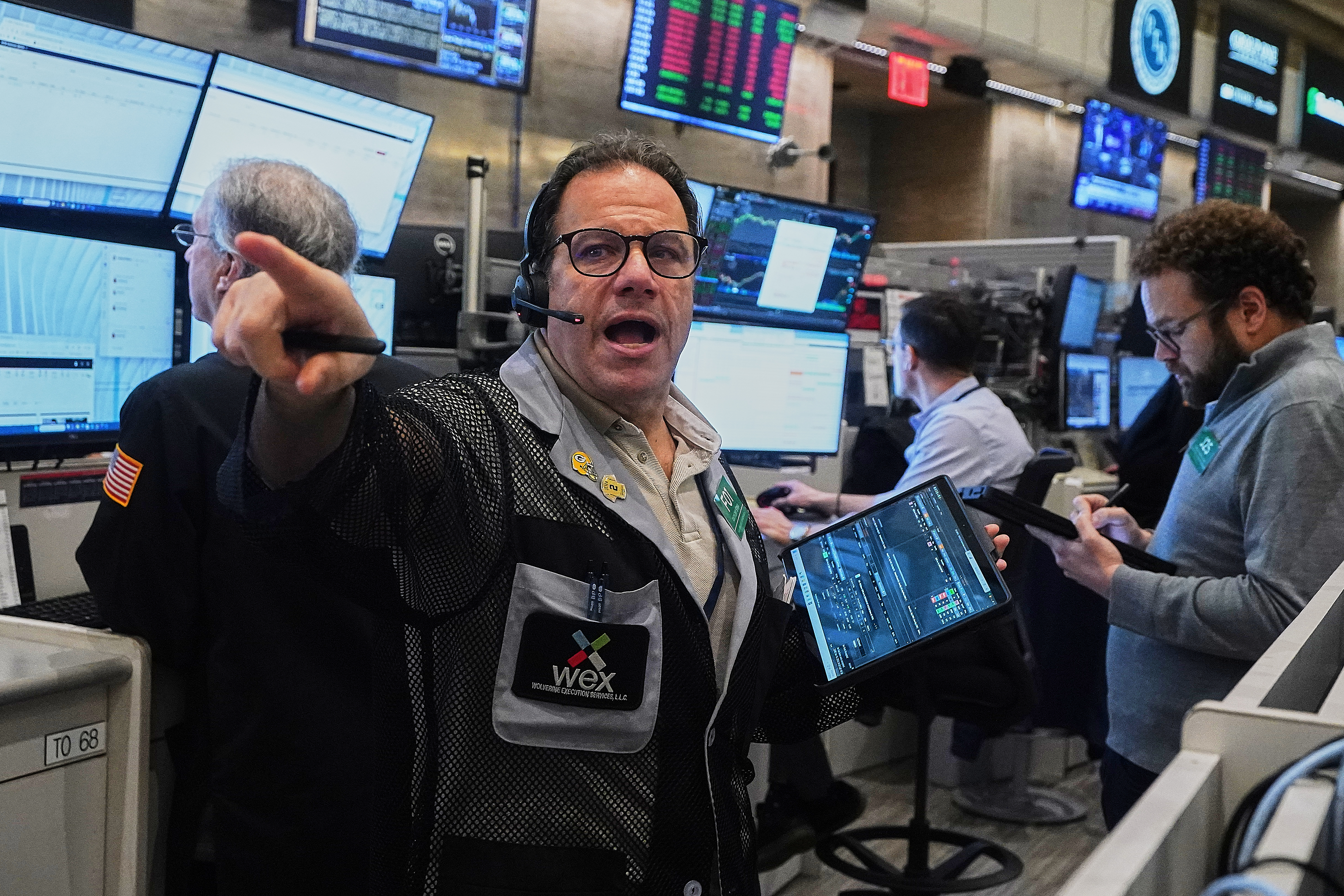 AI stocks tumble and drag down markets worldwide as oil prices climb