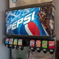 Taco Bell sticks with Pepsi as sister chain switches to Coke