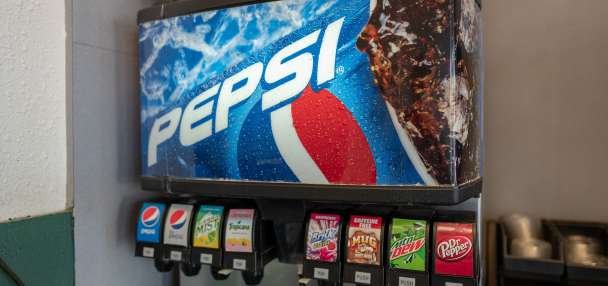 Taco Bell sticks with Pepsi as sister chain switches to Coke