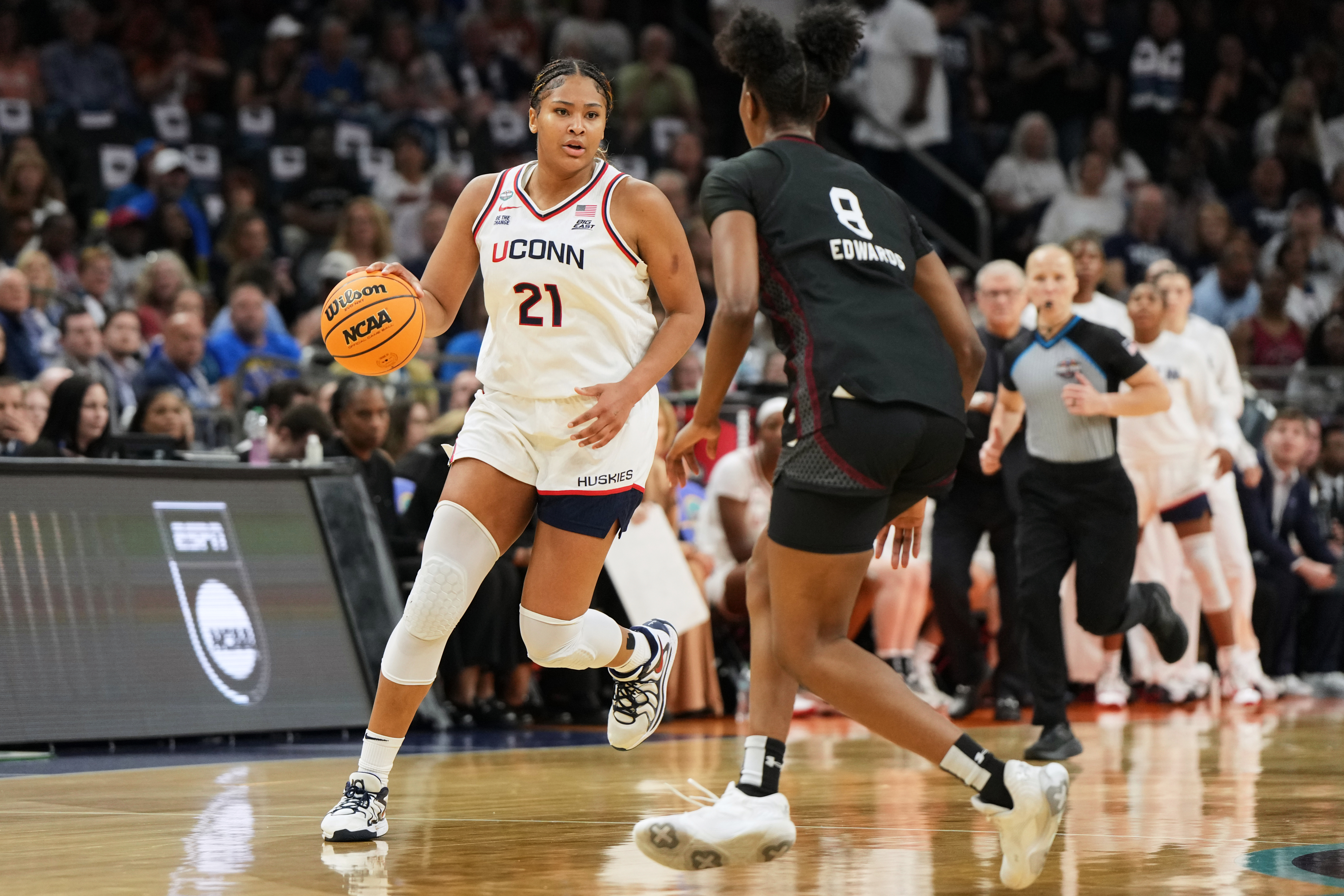 UConn's Sarah Strong and USC's JuJu Watkins headline preseason AP All-America women's team