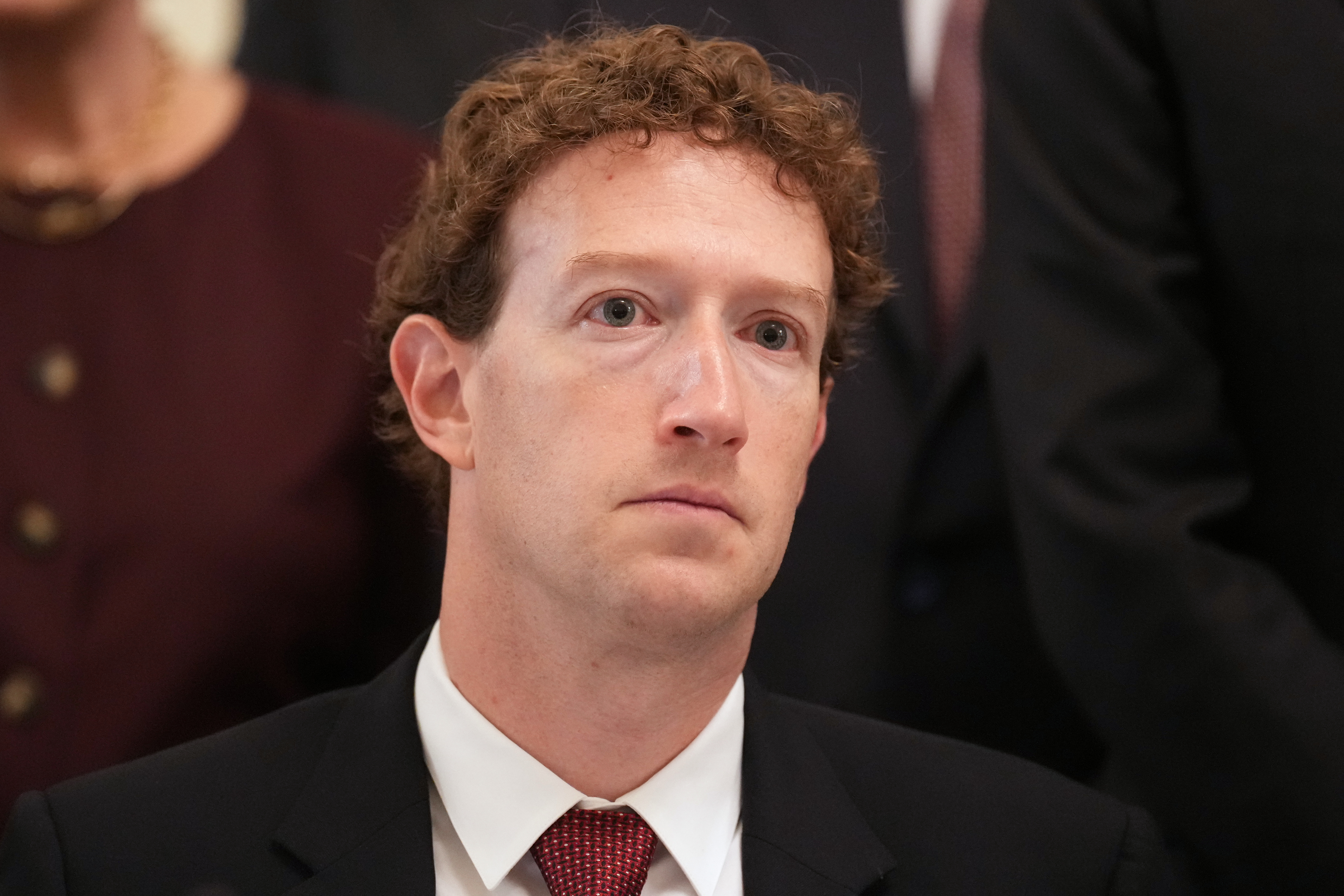 Zuckerberg makes deal with Meta to help him pay billionaire tax if it passes