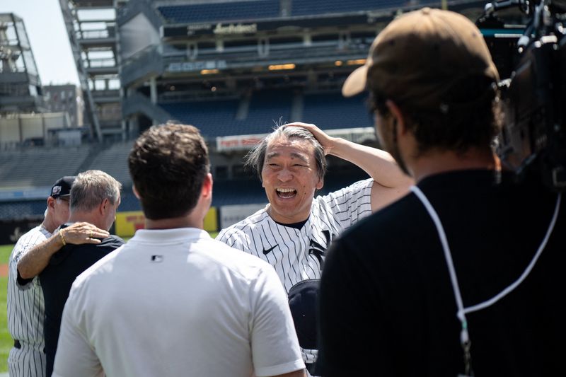 Baseball-Former Yankees slugger Matsui appointed Yomiuri Giants manager