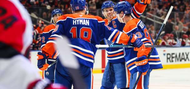 McDavid scores twice and has 3 assists in the Oilers' 6-5 shootout victory over the Hurricanes