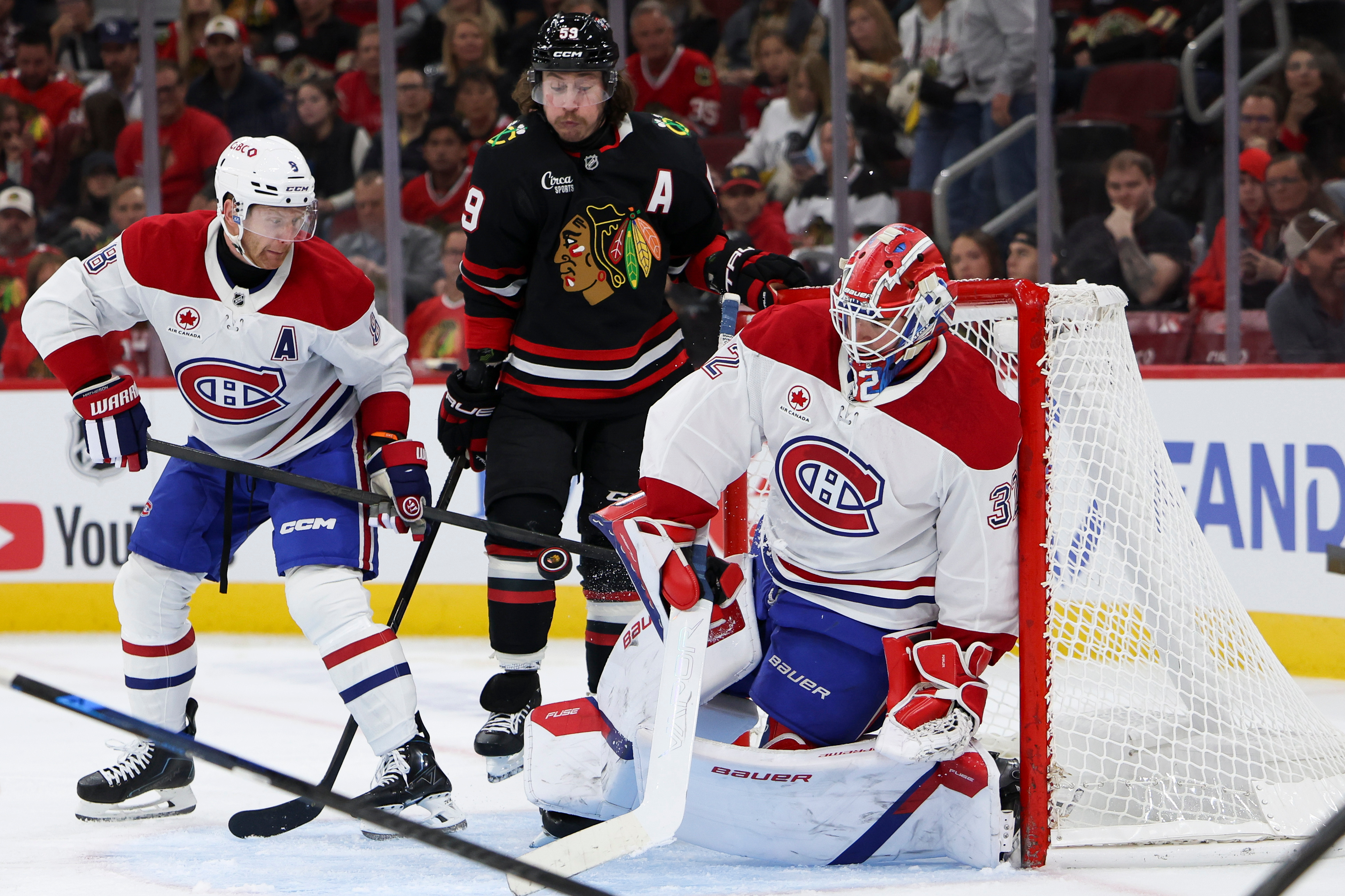 Jake Evans scores twice in the Canadiens' 4-1 victory over the Blackhawks