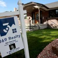 Pending U.S. home sales hit a new low, fewer homes under contract in Utah