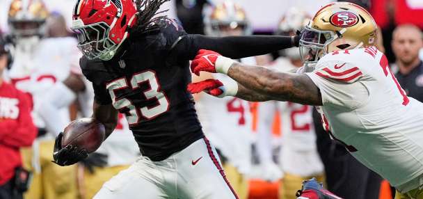 A week after frightening injury, Falcons rookie Daniels comes up big in win over 49ers