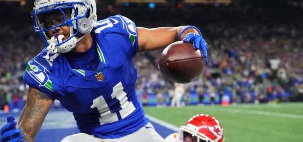 Jaxon Smith-Njigba has 150 receiving yards and a score in the Seahawks' 20-3 win over the Chiefs