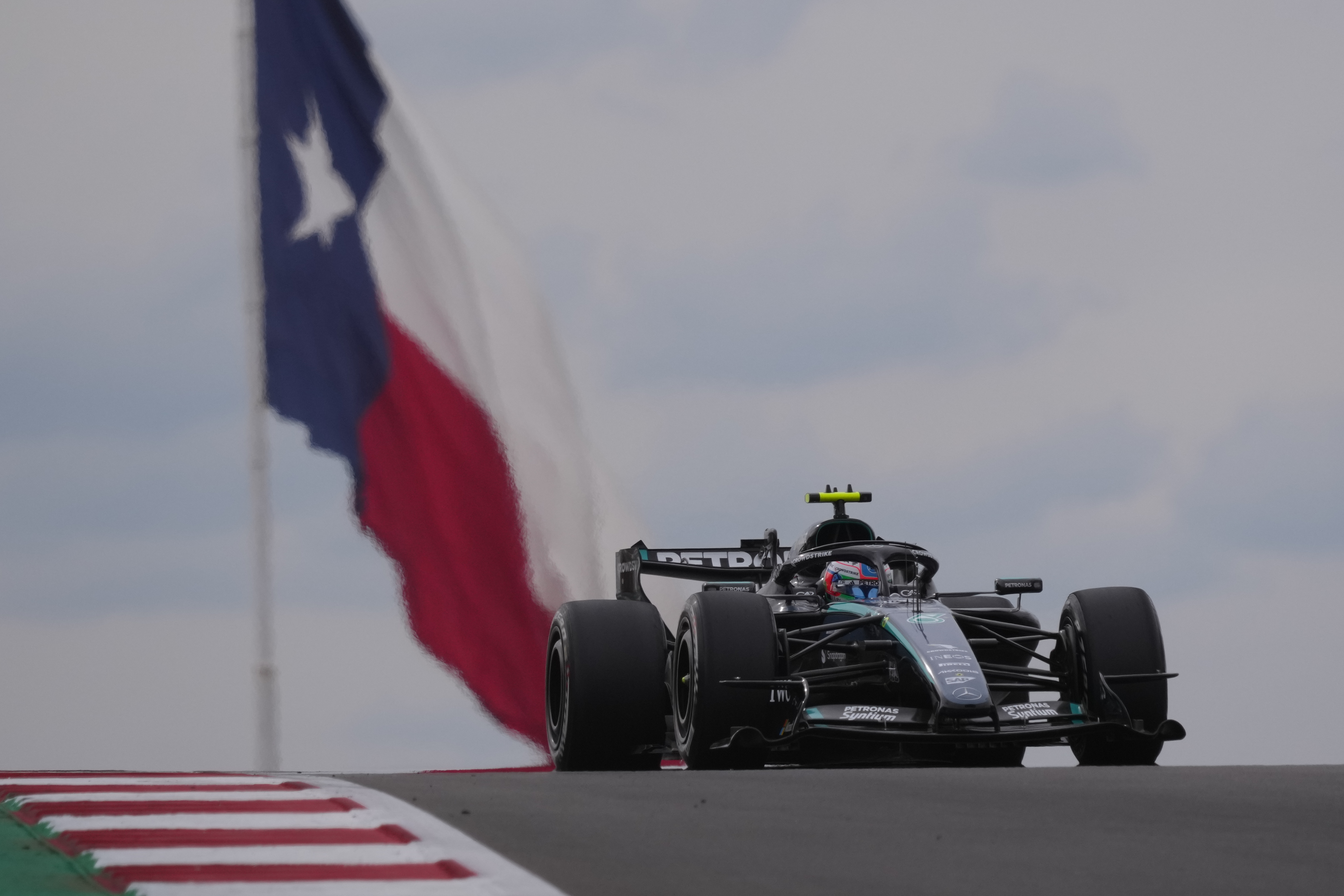 Mercedes driver Andrea Kimi Antonelli of Italy steers his car during the Formula One U.S. Grand Prix auto race in Austin, Texas, Sunday, Oct. 25, 2026. 