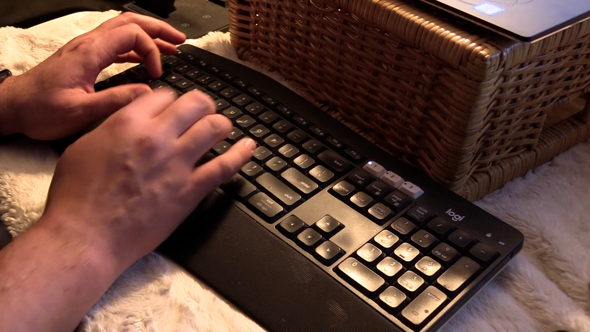 Regulators target middle men of online fraud