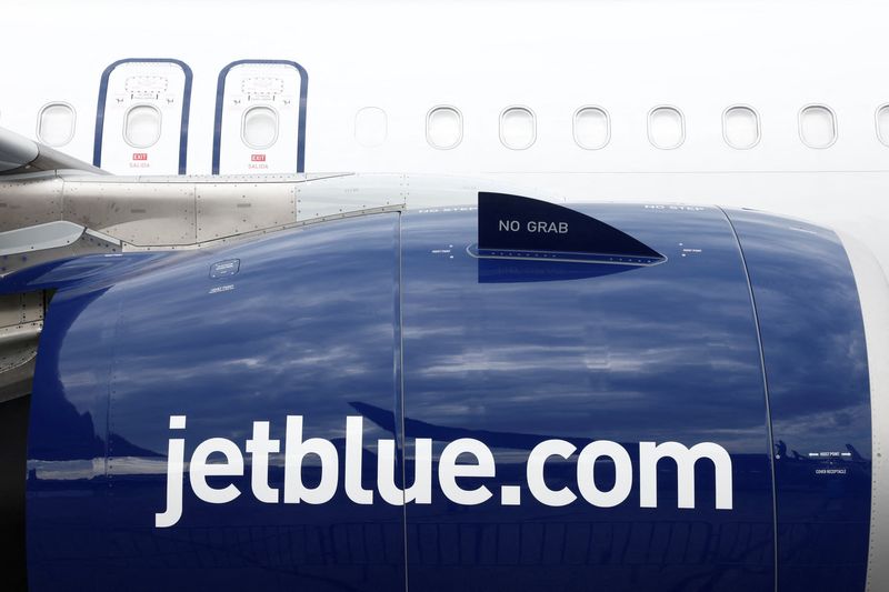JetBlue Airways posts wider quarterly loss on surging fuel costs