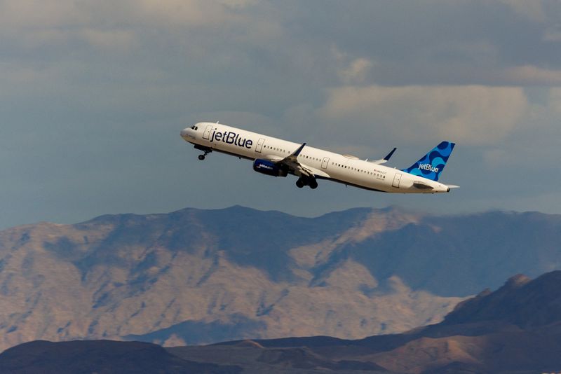 JetBlue shares rally as airline seeks to calm financial concerns