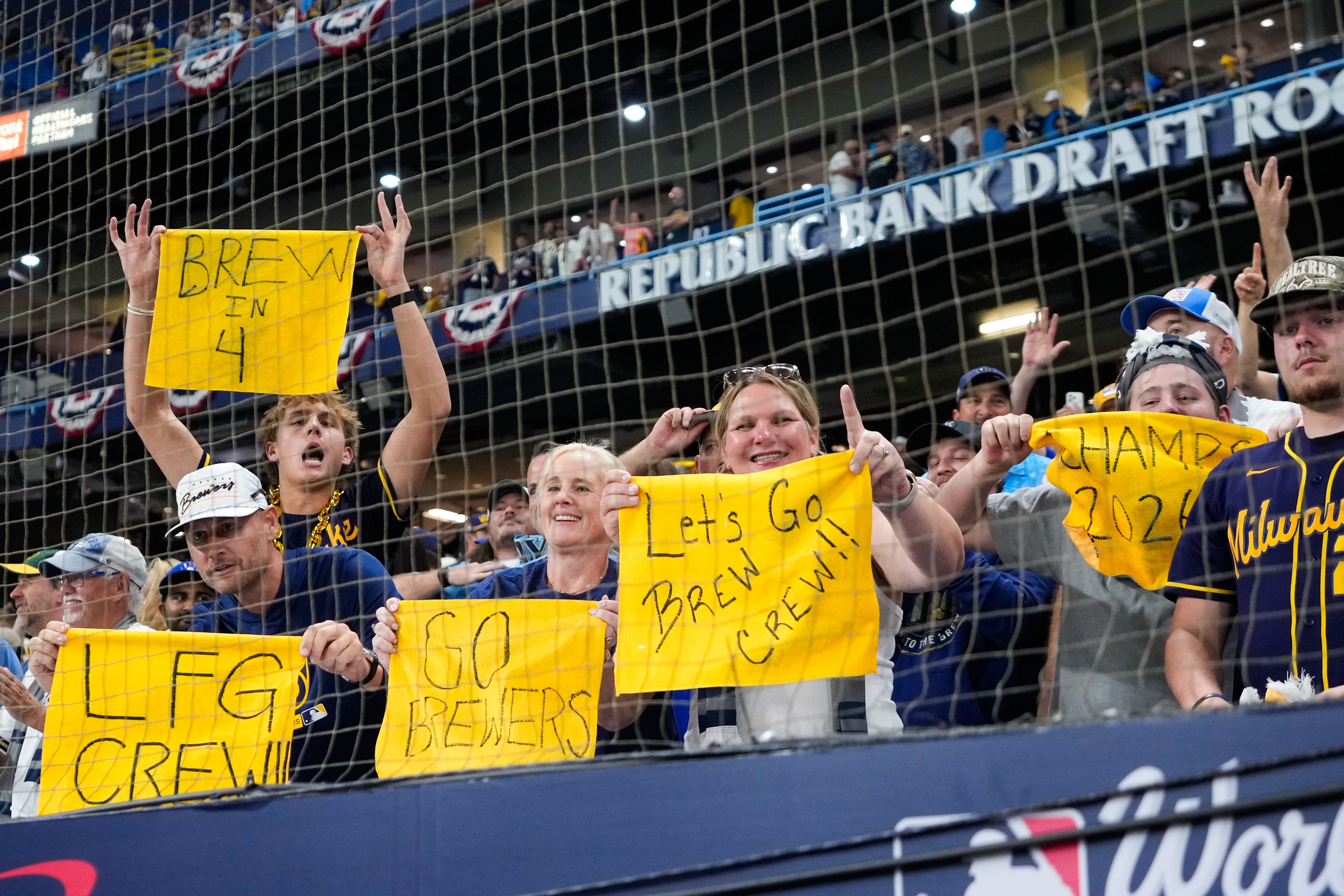 Milwaukee Brewers fans cheer after Game 3 of baseball's World Series, Monday, Oct. 26, 2026, in St. Petersburg, Fla., between the Milwaukee Brewers and the Tampa Bay Rays. 