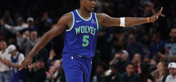 T-wolves' Anthony Edwards needs procedure on right knee, will miss several weeks, AP source says
