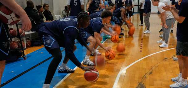 Villanova touches down in Rome for college basketball season opener and papal audience