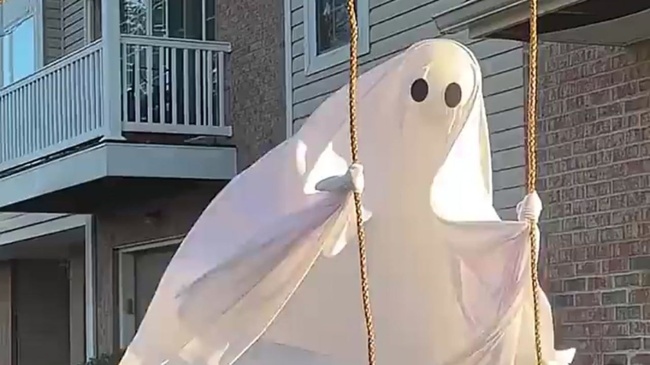 Have You Seen This? Swinging ghost looks almost human