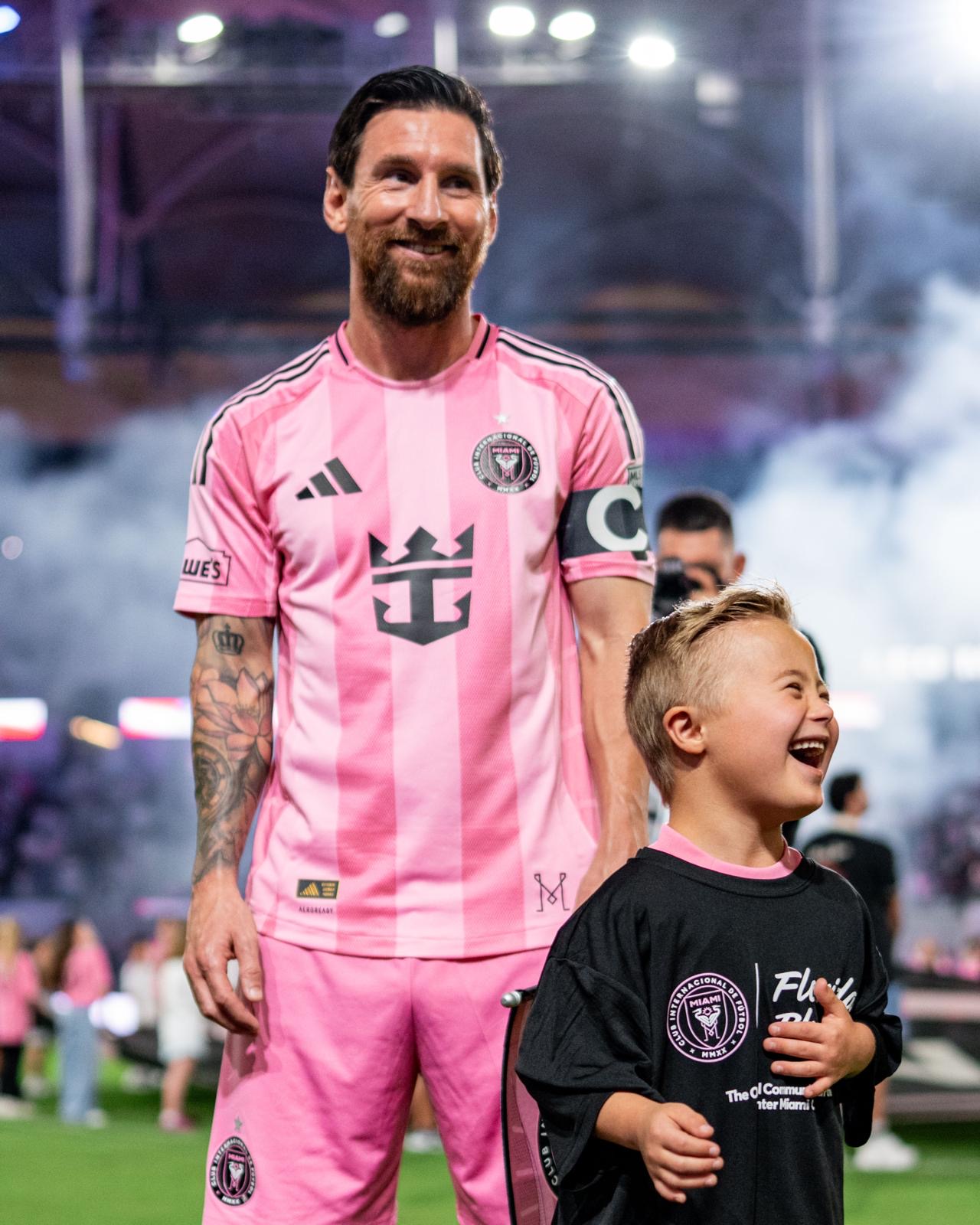Utah 5-year-old with Down syndrome walks Messi on the field, scores goals with Beckham 