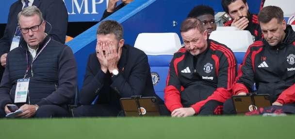 10-man Man United loses at Chelsea to leave Carrick's job in further jeopardy