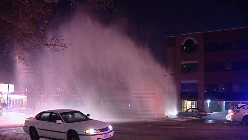 Suspects fleeing police hit fire hydrant