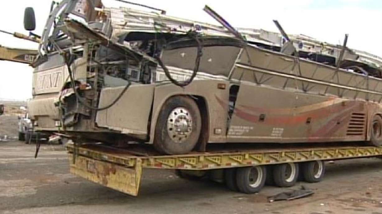 Cameras could offer clues into cause of bus crash