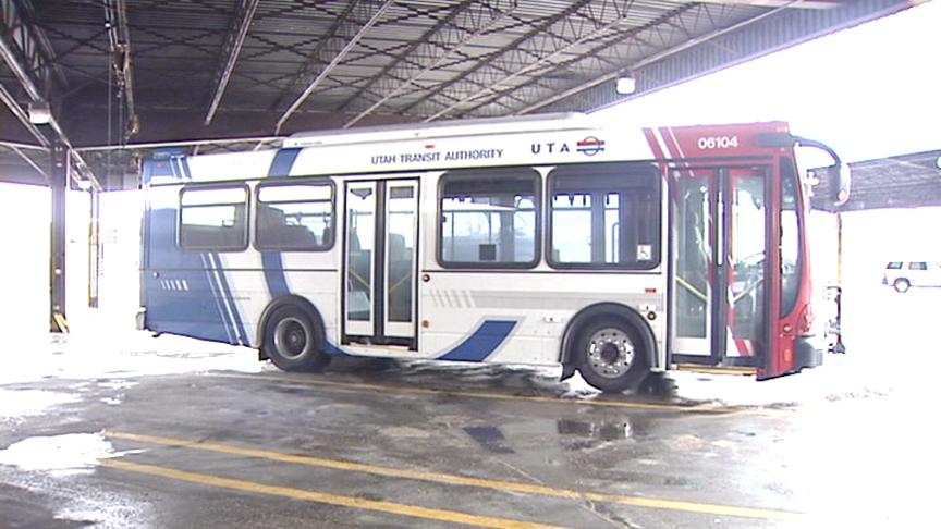 Fatal bus accident brings seat belts into question