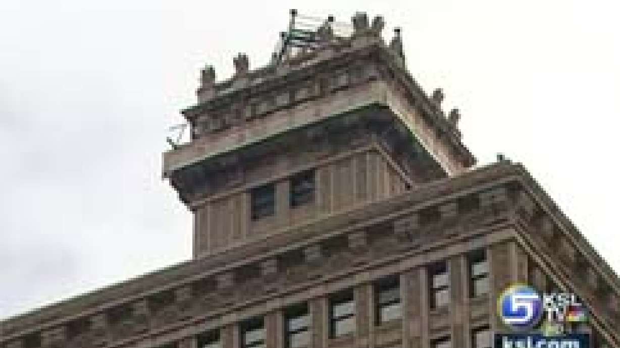 Replica of historic weather tower erected in downtown SL