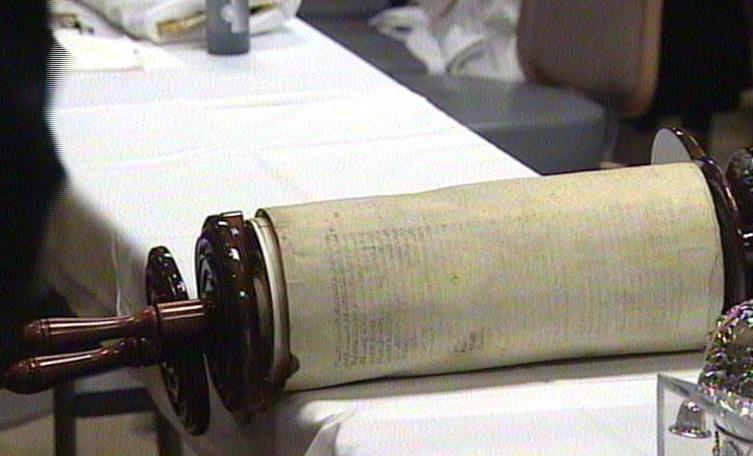 Torah scroll found in Utah restored
